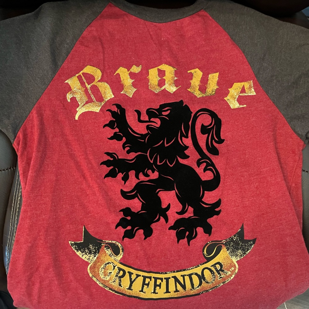 Size small LIKE NEW Harry Potty T-shirt